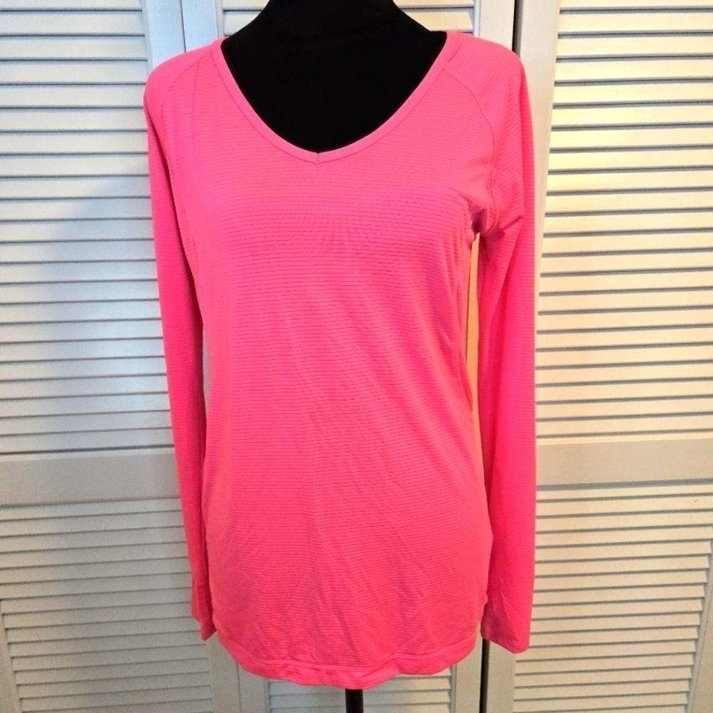 JOCKEY Ladies SMALL Stretch Jockey Top Neon Pink Thumb Holes Peekaboo Back Girly